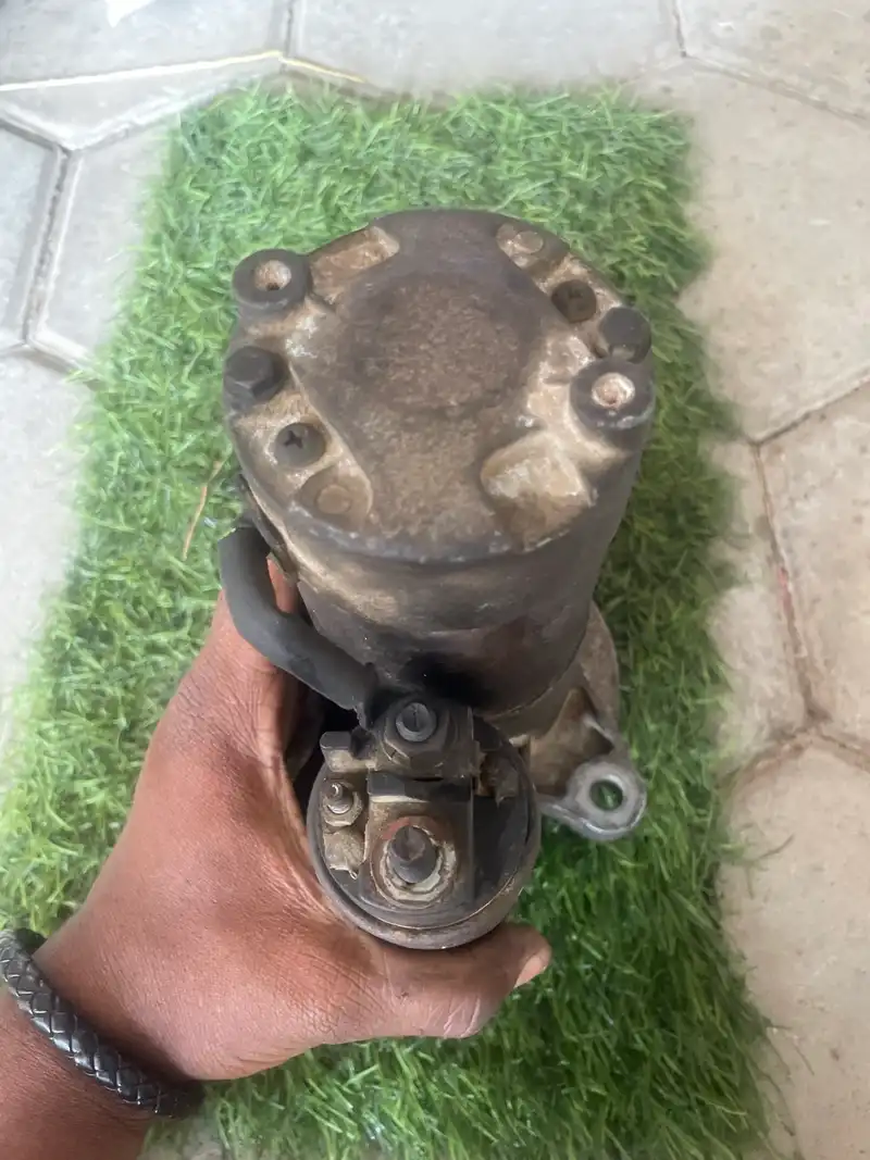 Xylo self motor /starting moter