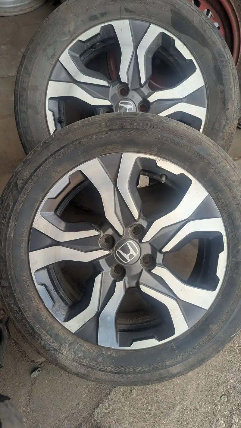Honda W R V 16 INCH Diamond Cut Alloys Available