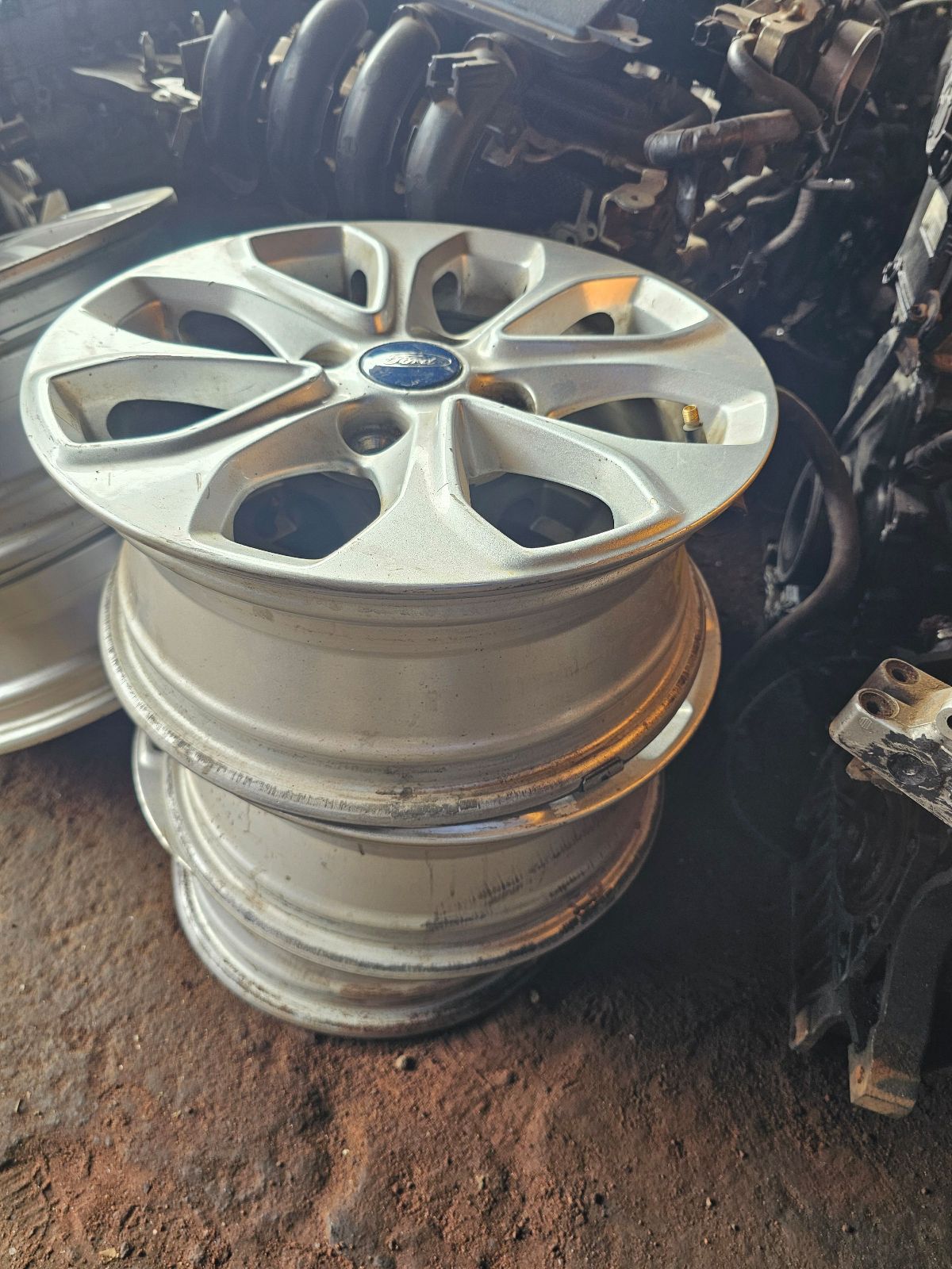 Alloy wheel  FORD