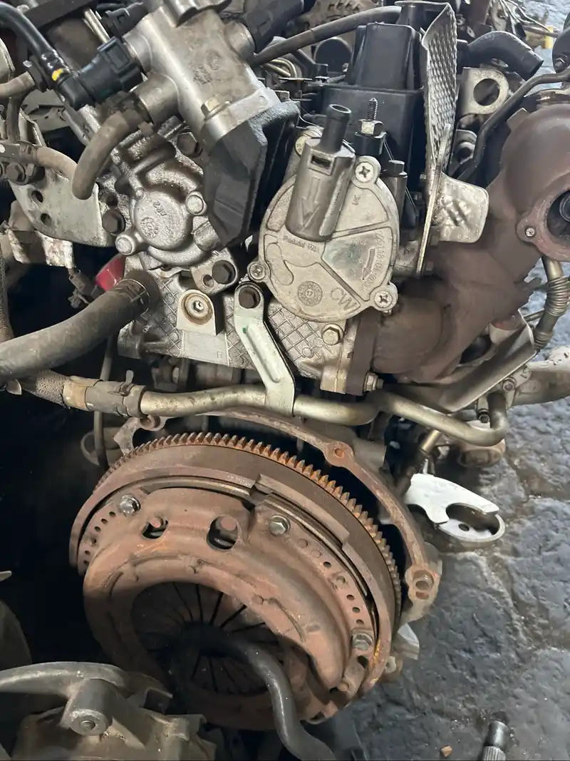 TUV 300 DIESEL COMPLETE ENGINE