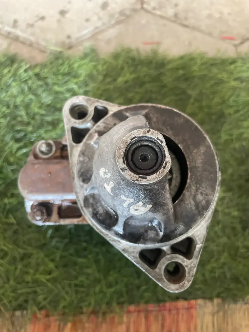 Alto self motor /starting moter