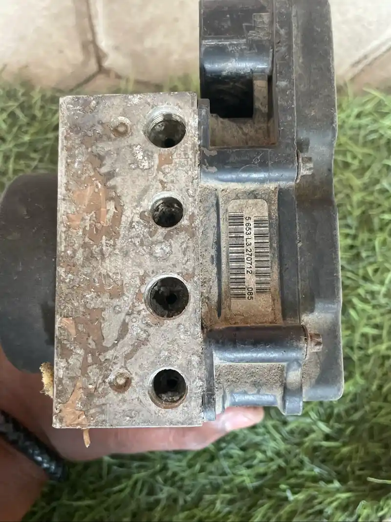 Renault duster 110 diesel abs module