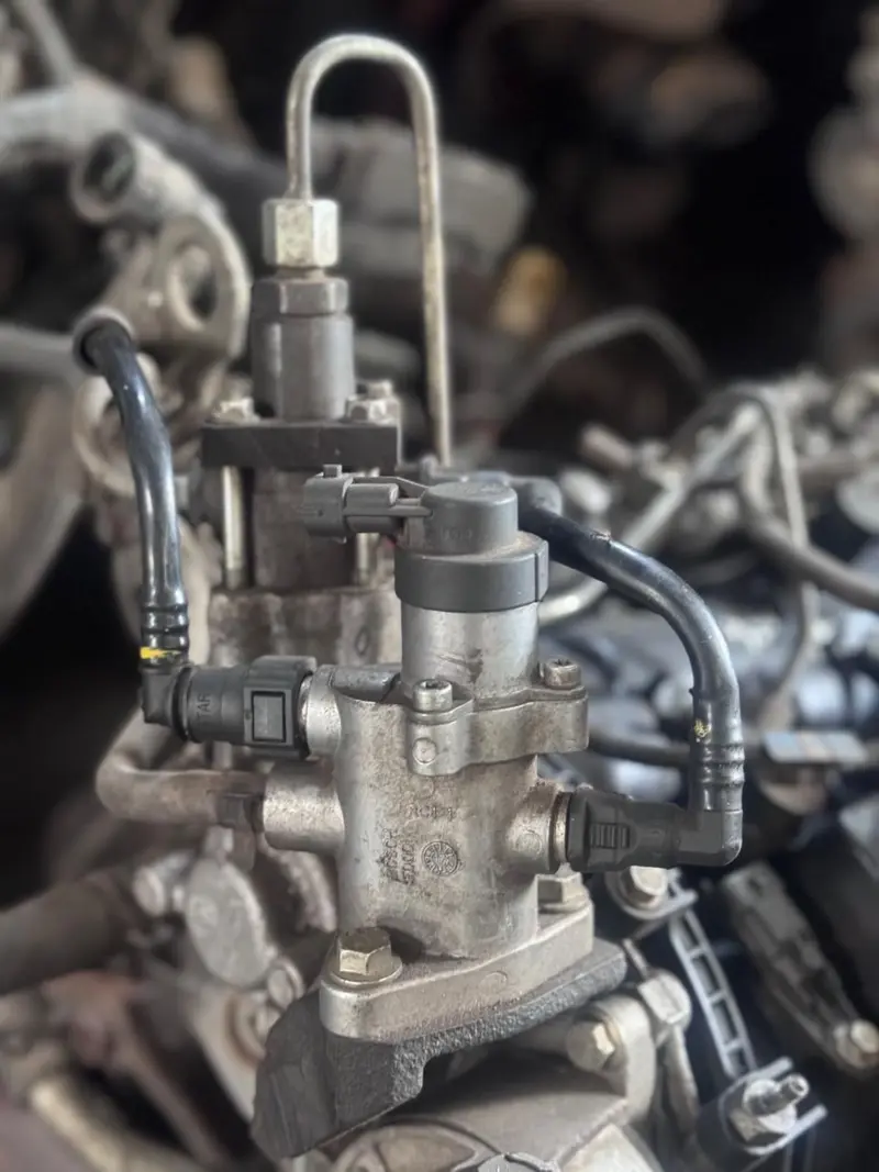 TUV 300 T8 DIESEL PUMP