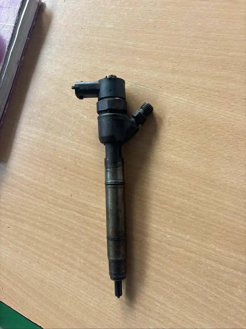 Verna /I20 Bosch fuel injector/nozzle
