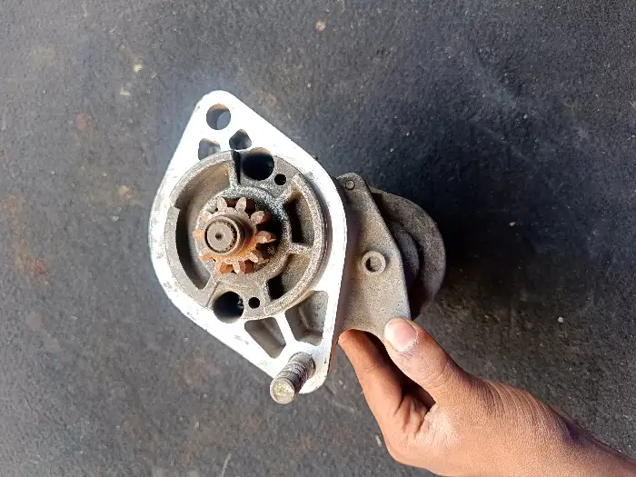 Toyota Innova Self Motor