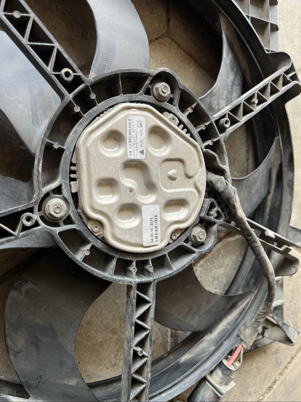 Volkswagen Vento radiator fan 1.5 (diesel)