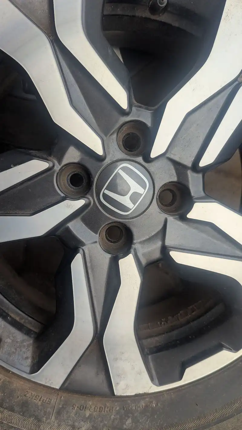 Honda W R V 16 INCH Diamond Cut Alloys Available