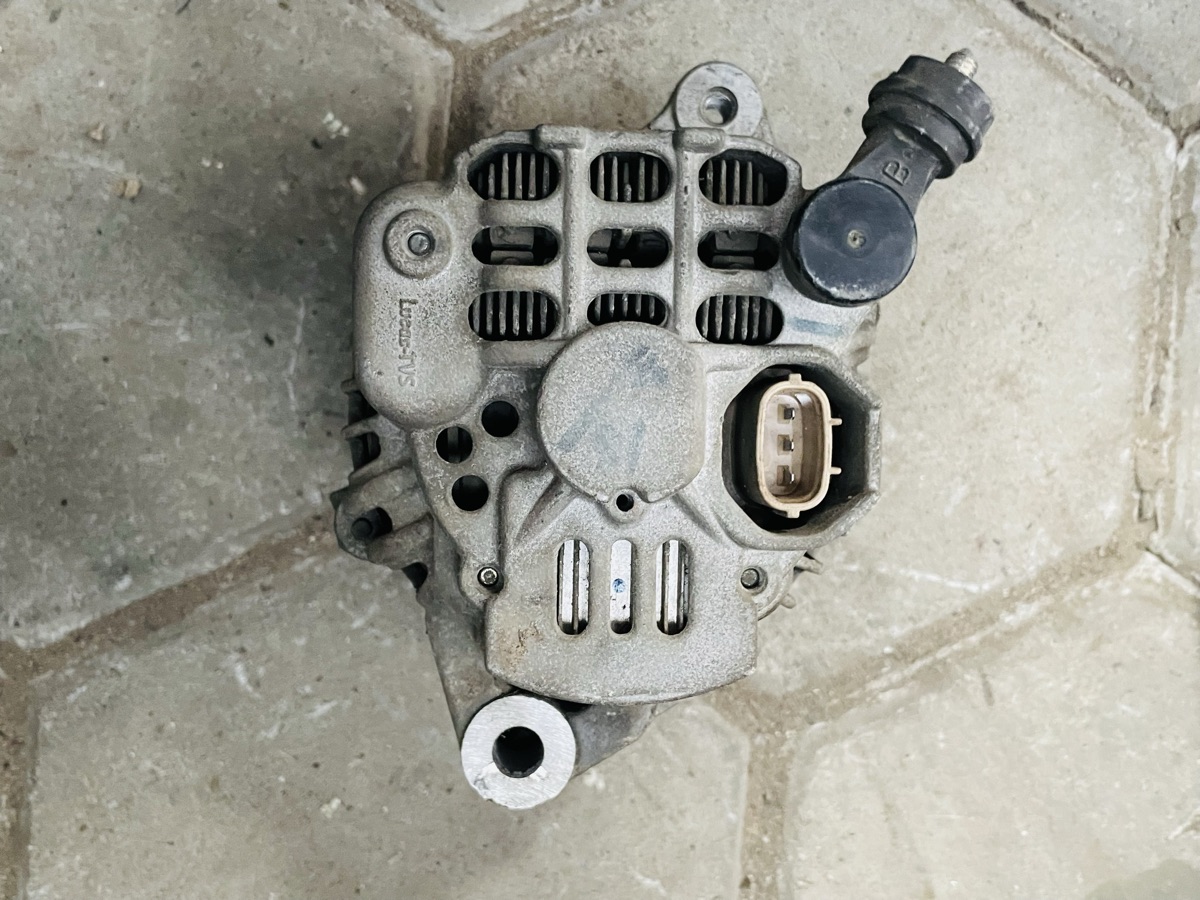 Eeco alternator