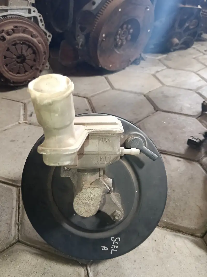 Scala/sunny brake booster