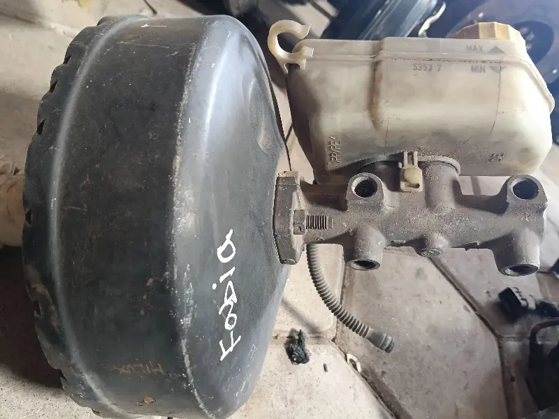 Fabia brake booster