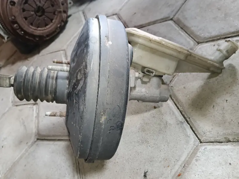 Scala/sunny brake booster