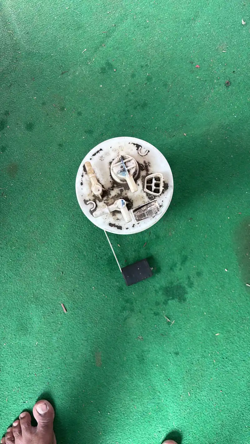 Hyundai Xcent/grand i10 petrol fuel pump/float