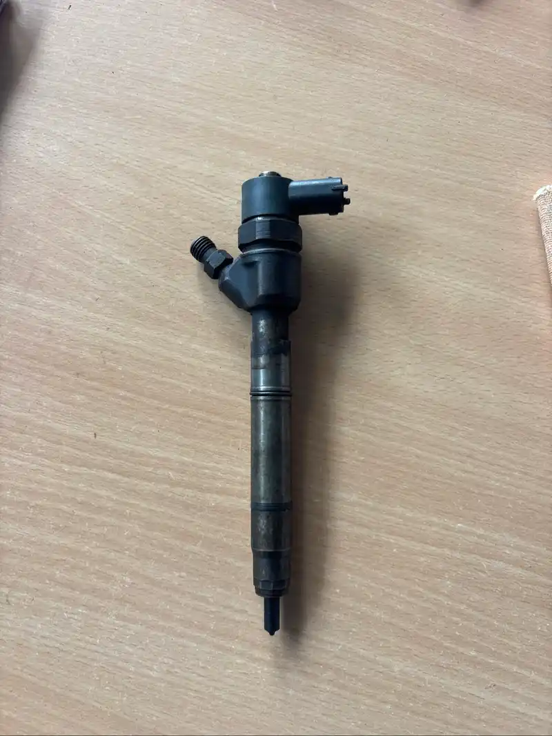 Verna /I20 Bosch fuel injector/nozzle