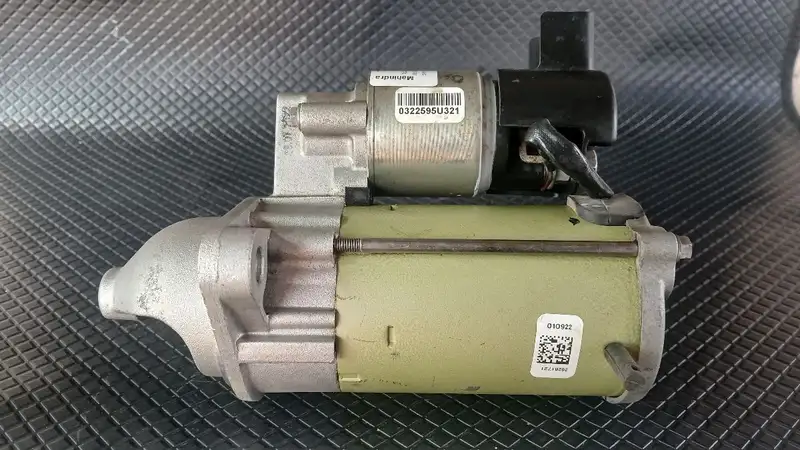 Mahindra XUV 300 Self Motor Manual Transmission