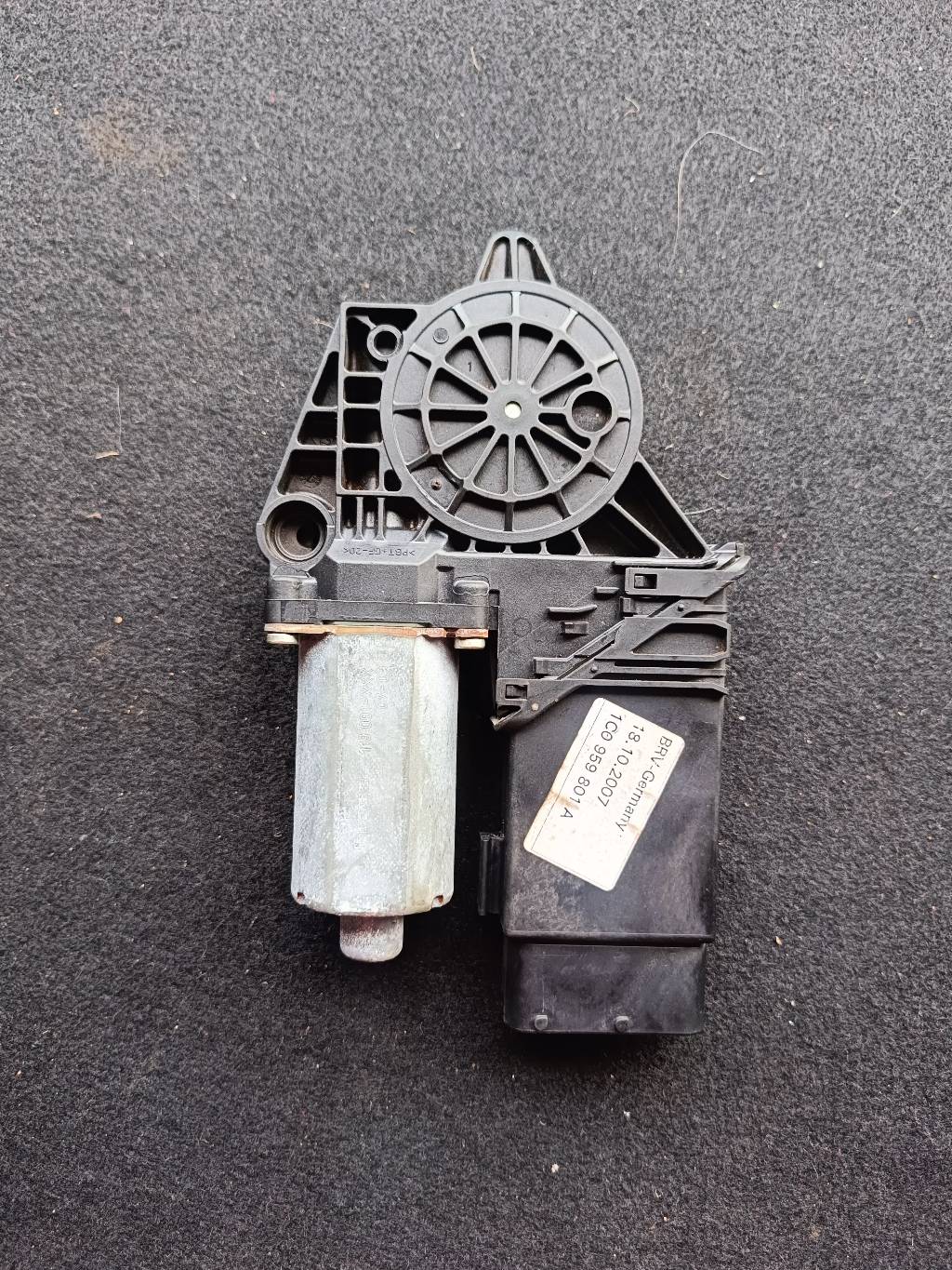 Skoda superb power window motor front L/H