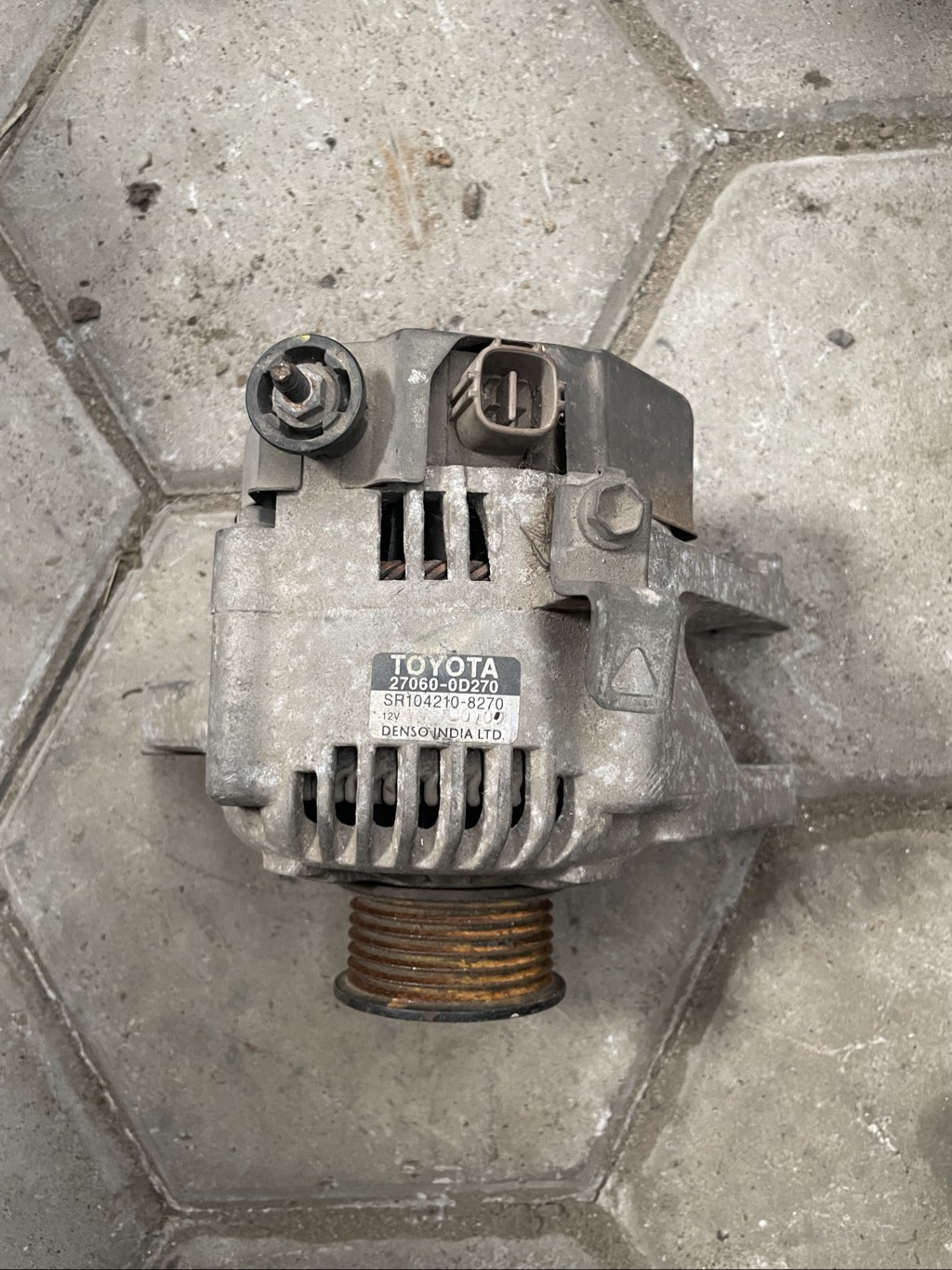 Altis alternator