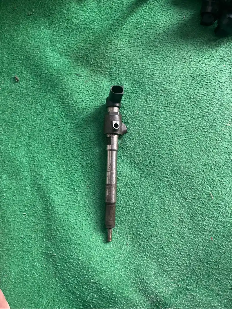 Vento / Polo /Rapid 1.5 fuel injector