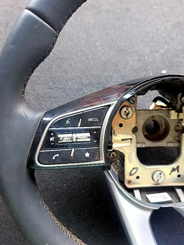 KIA Sonet steering wheel full option