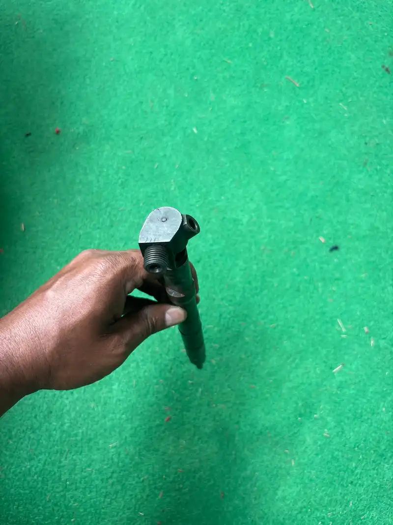 Polo 1.2L diesel fuel injector/nozzle