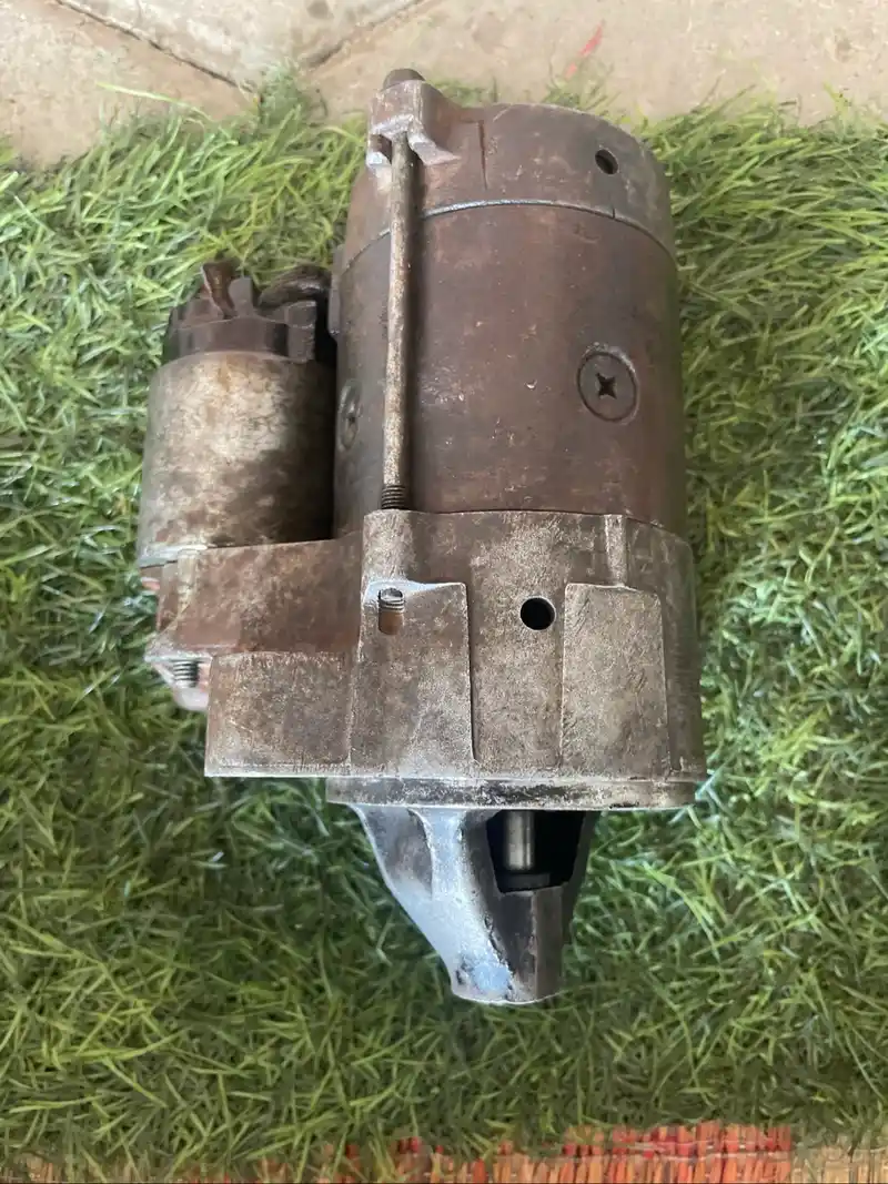 Alto self motor /starting moter