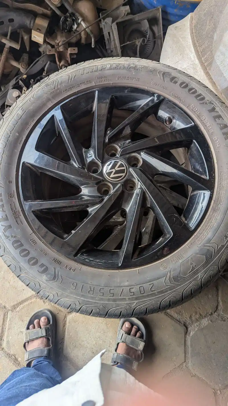 Volkswagen virtus/polo/vento 16inch Alloys with Tyres Available