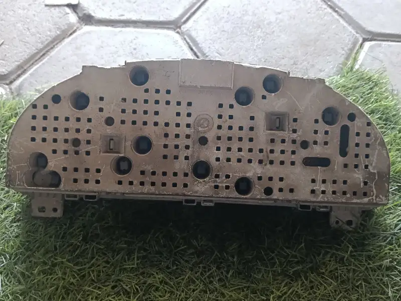 Optra petrol meter/cluster