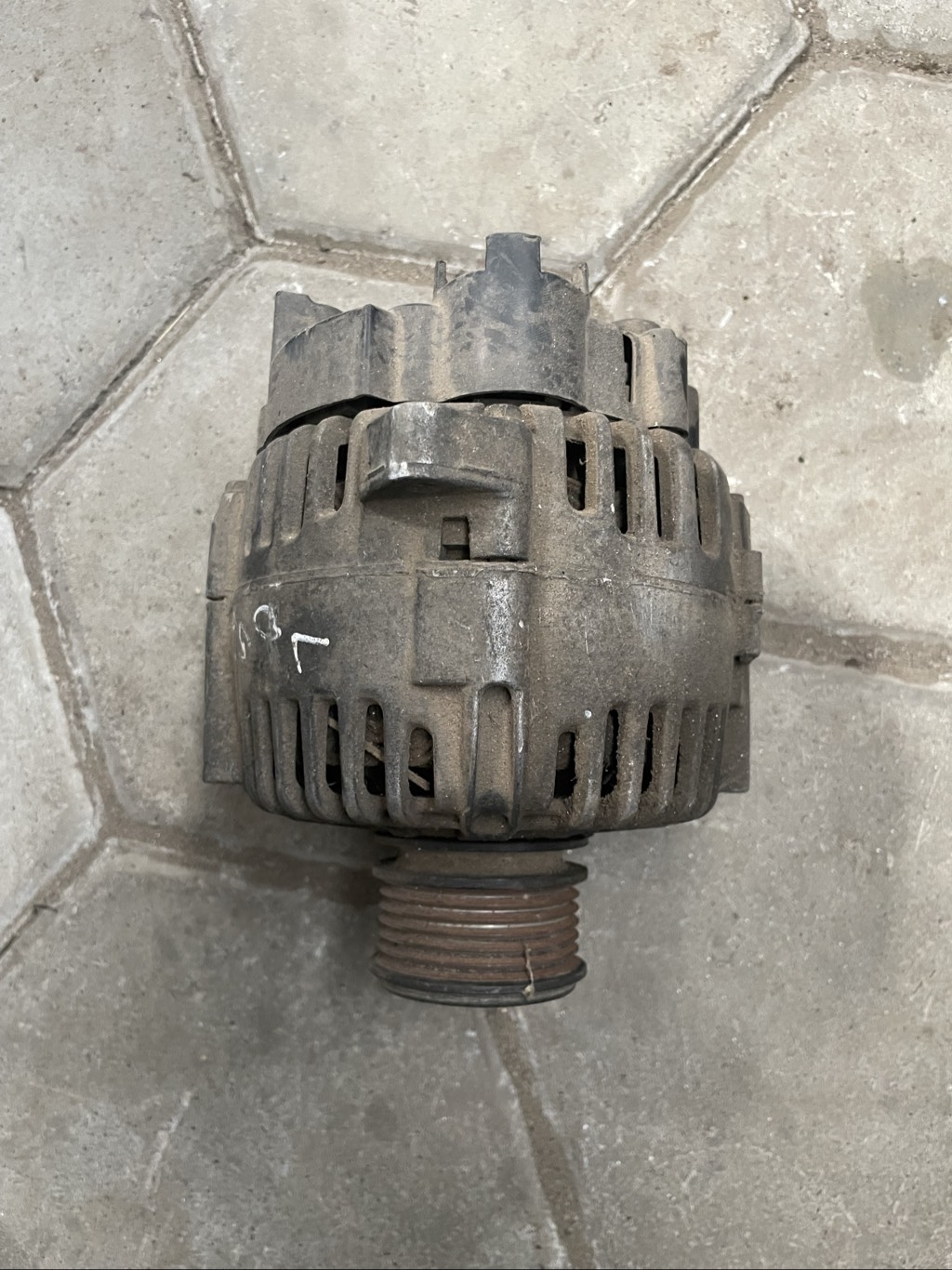 Logan/Verito/Alternator