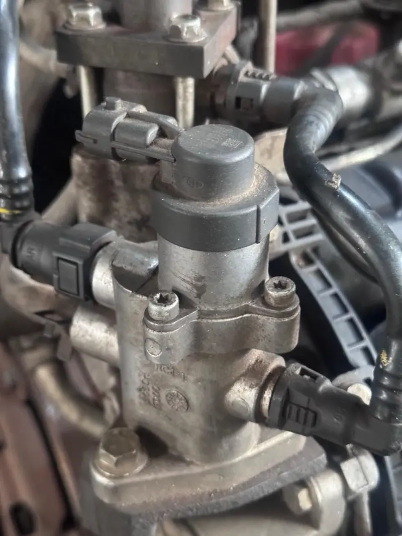 TUV 300 T8 DIESEL PUMP