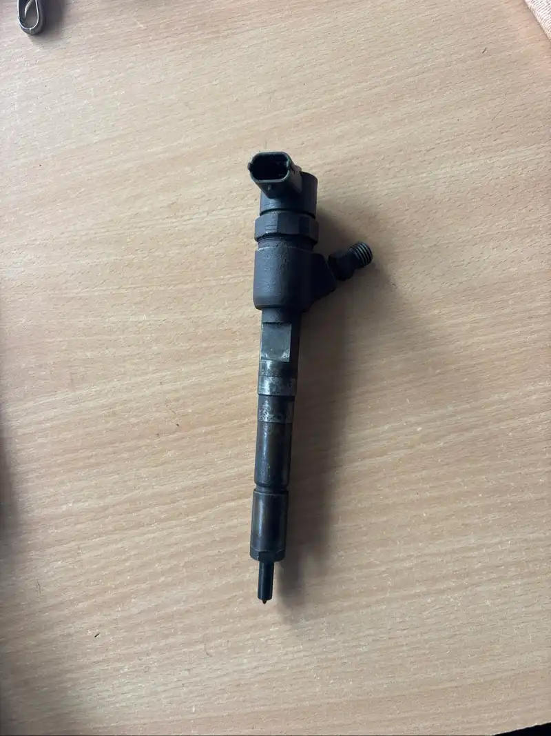 Swift/Vista/Manza/desire/Linea/Punto/ritz Fuel Injecter/nozzle