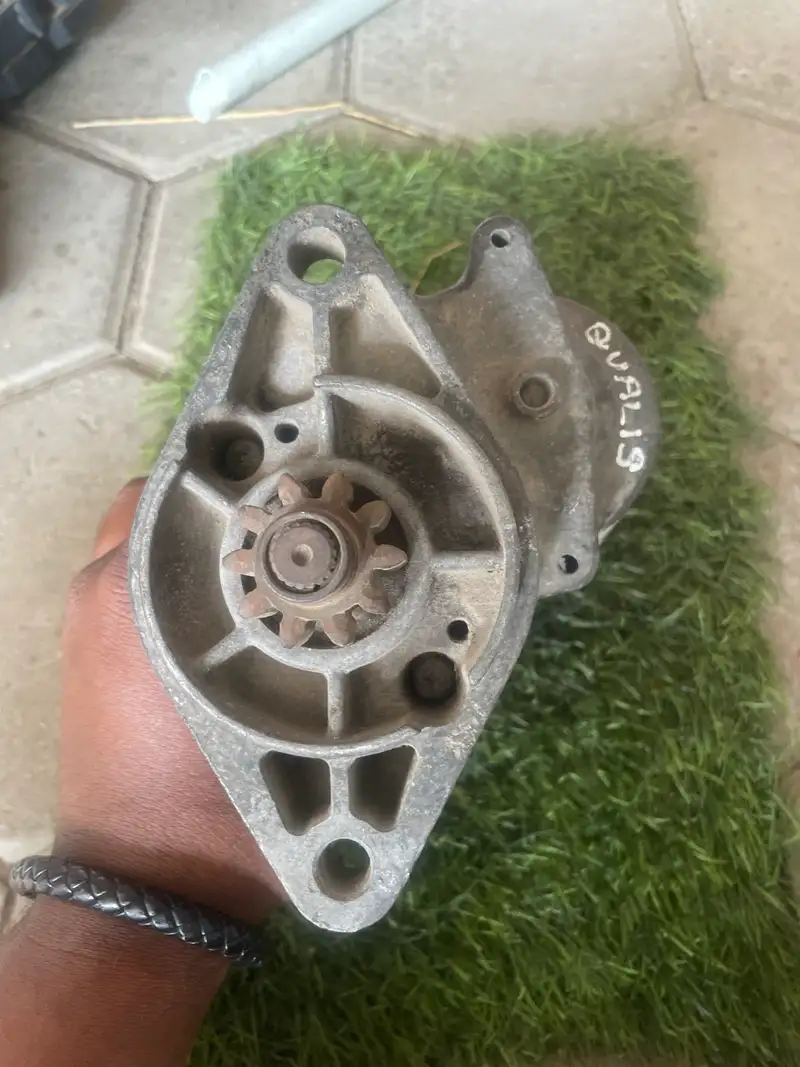 Qualis self motor /starting moter