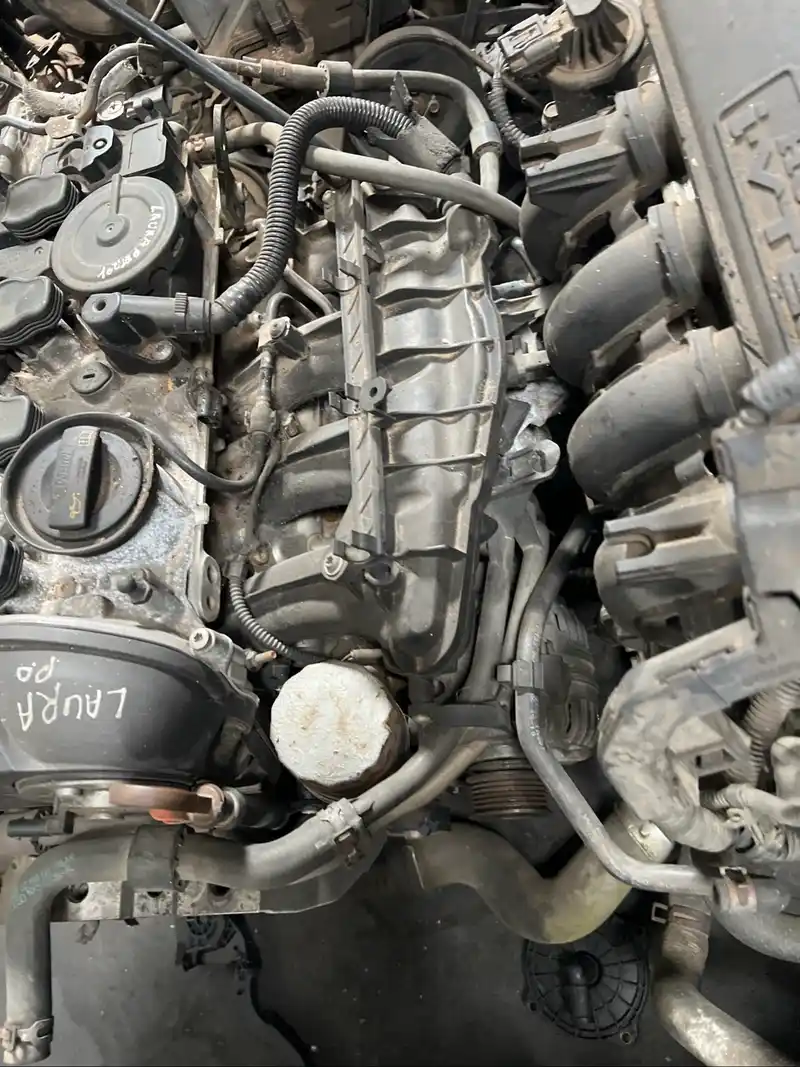 LAURA PETROL 2010 ENGINE