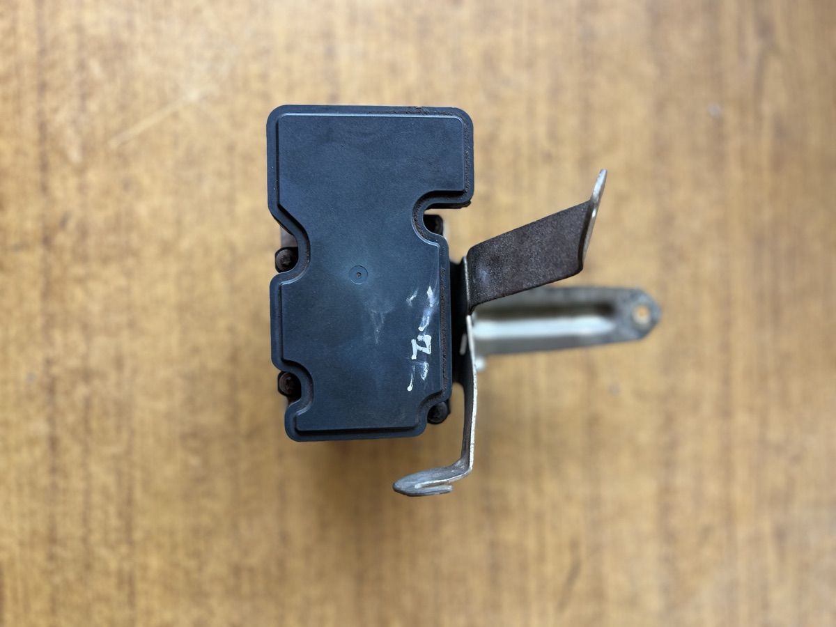 Honda jazz abs control module petrol (automatic)