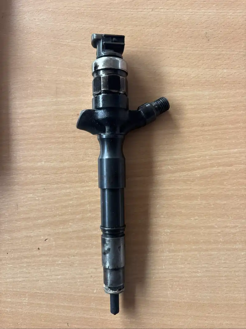 Innova Diesel Fuel Injecter / Nozzle