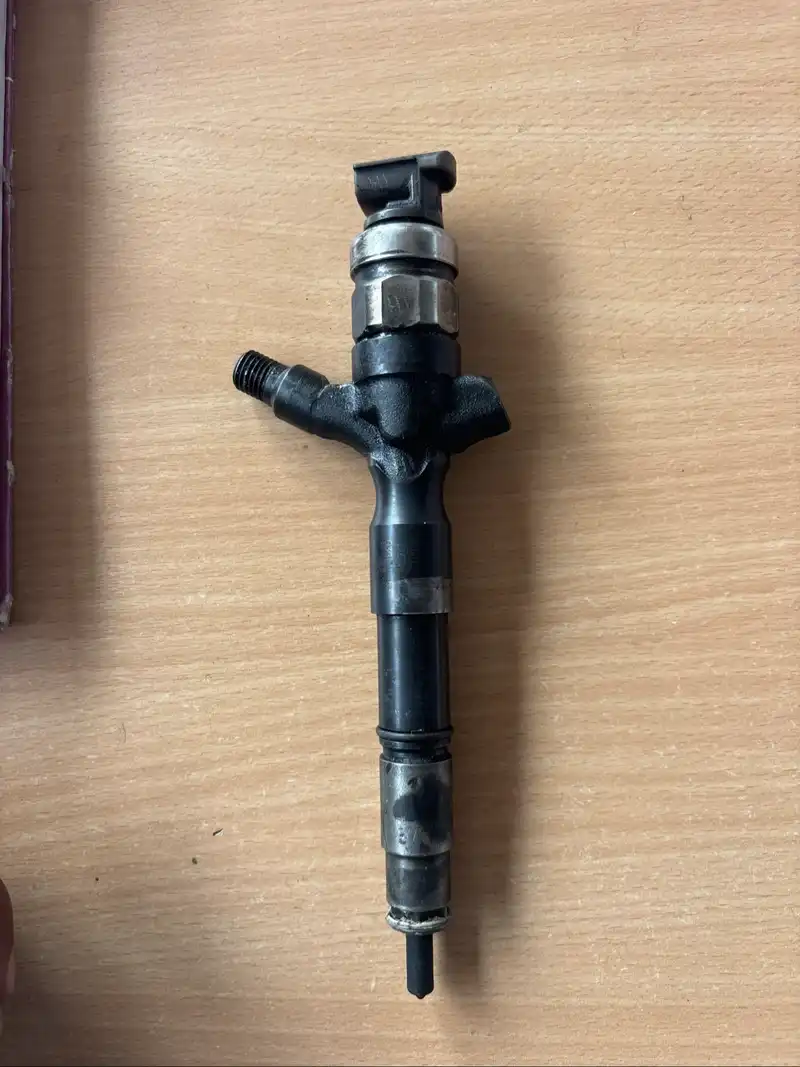 Innova Diesel Fuel Injecter / Nozzle