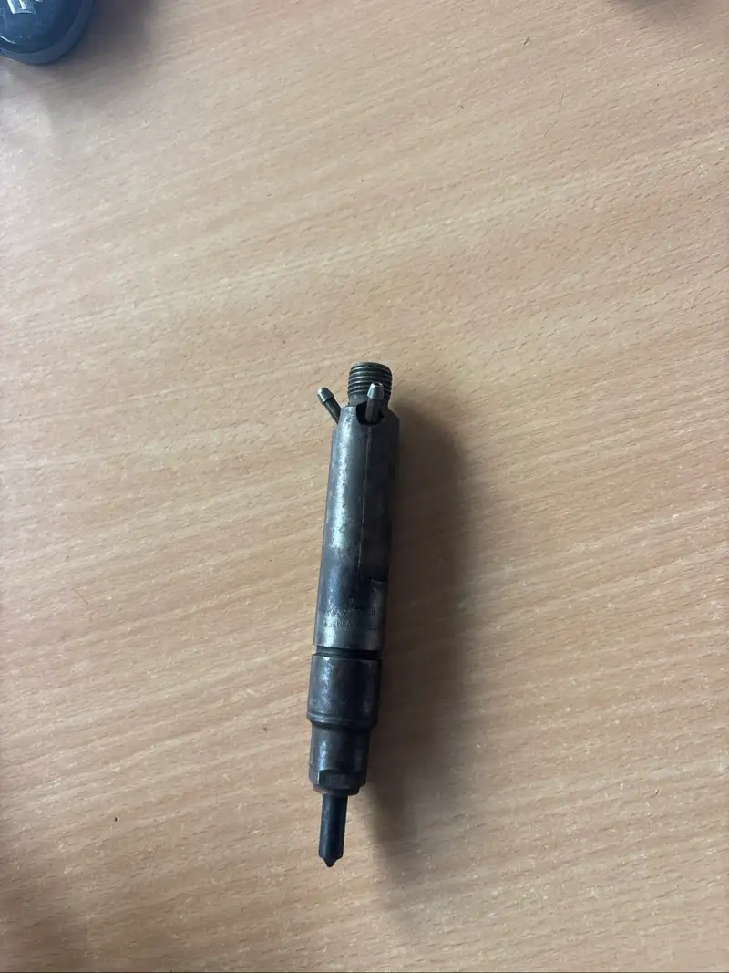 Skoda Octavia diesel injector/nozzle